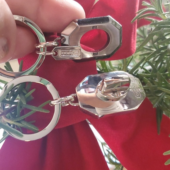 COACH Vallet keychain, keyring. - Picture 3 of 6